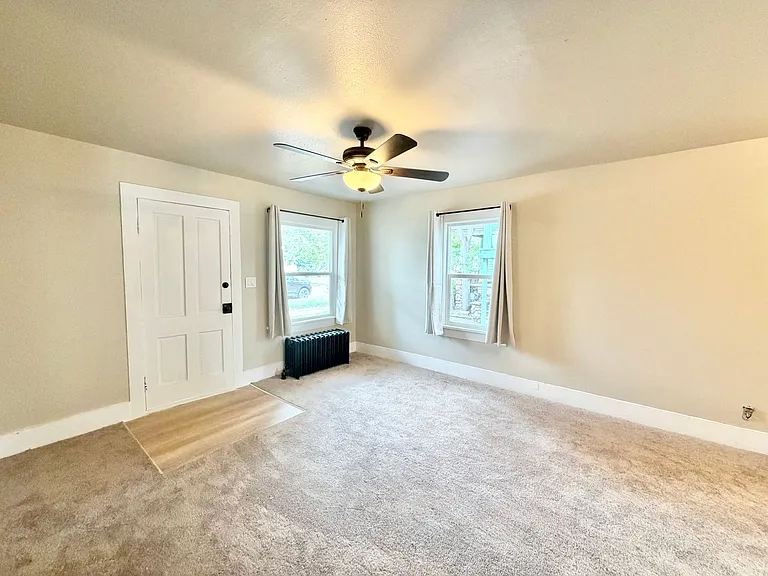209 E Willamette Ave #1 — Photo 5