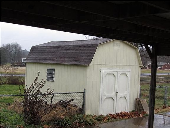 5th image of 149 Riverwood Dr