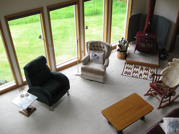 Great room w/wood stove 