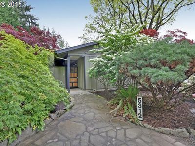 5312 Childs Rd, Lake Oswego, OR, 97035
