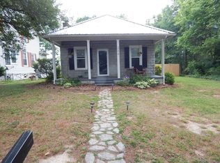 206 5th St, Radford, VA 24141