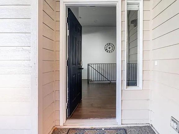 4th image of 16908 River Rock Dr