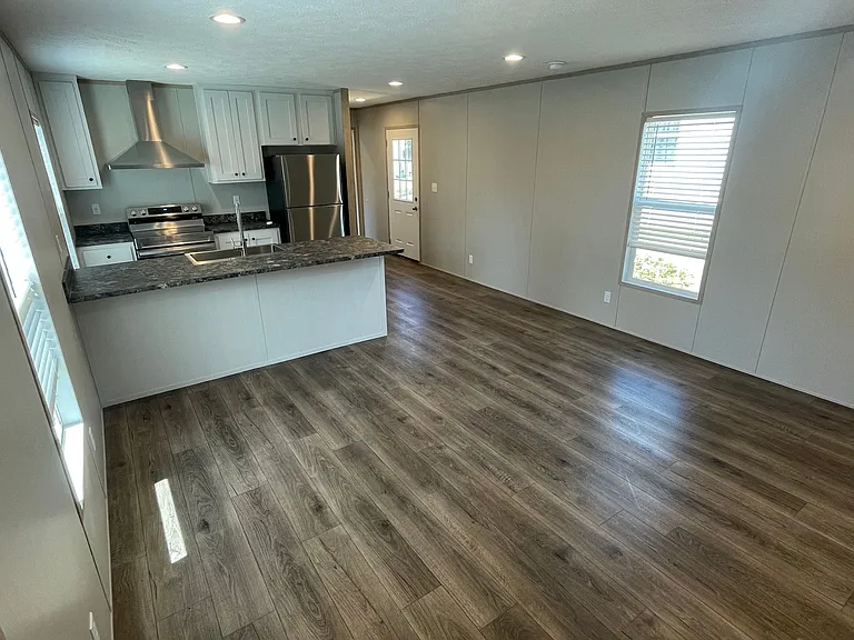 Amherst Ridge — Photo 15