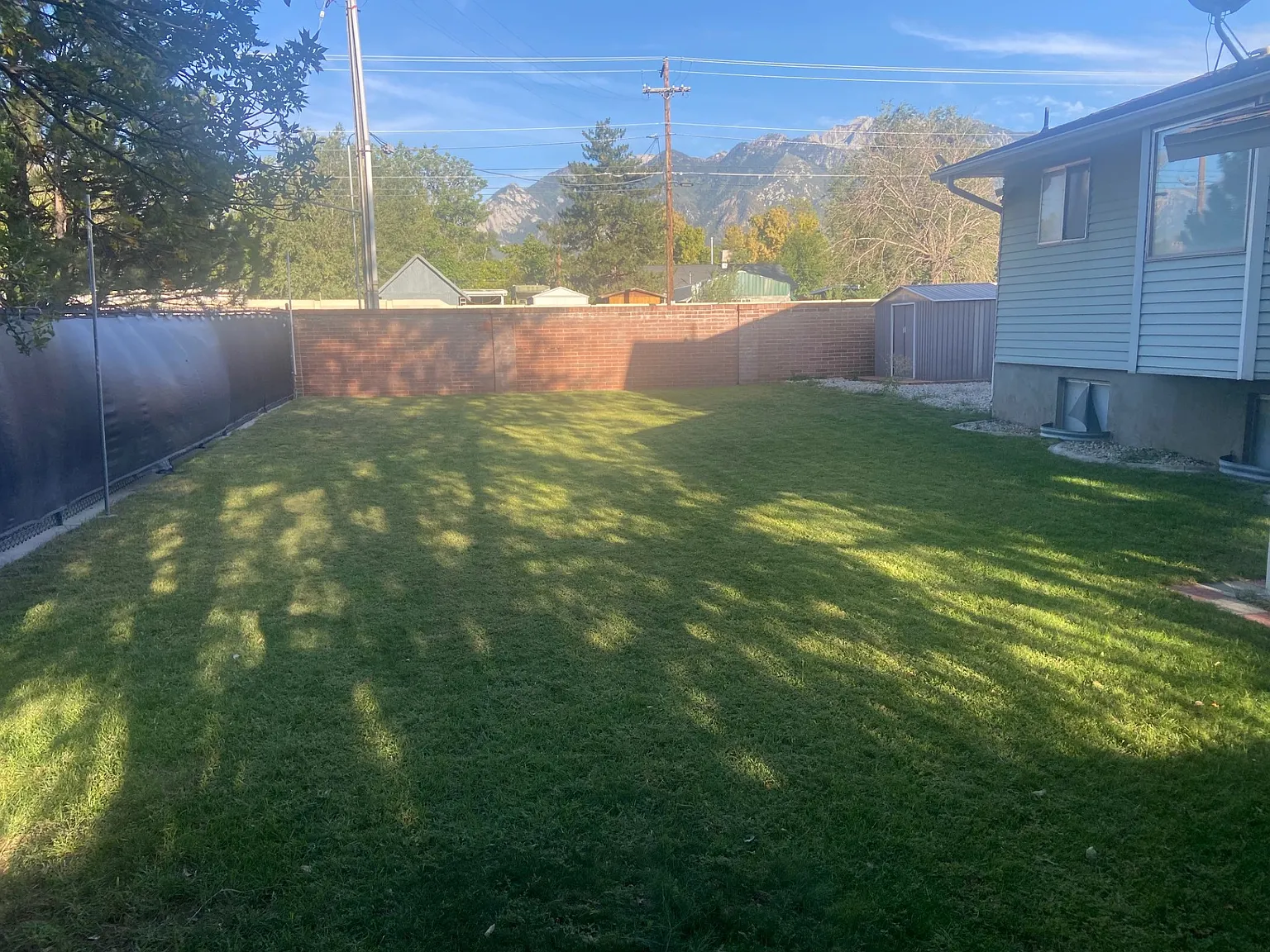 4 bed, 1.5 bath, 1978 sqft, $2,100 — Photo 2