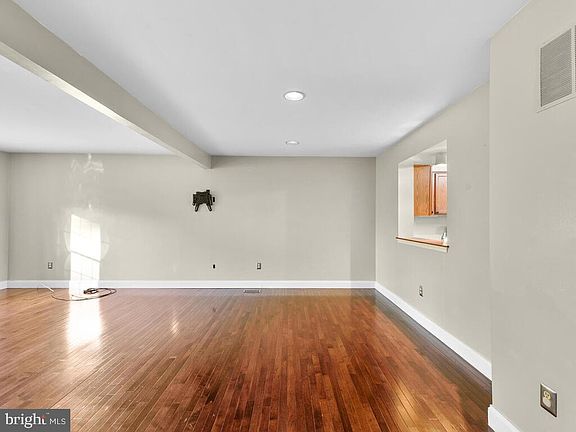 4th image of 11780 Lone Tree Ct