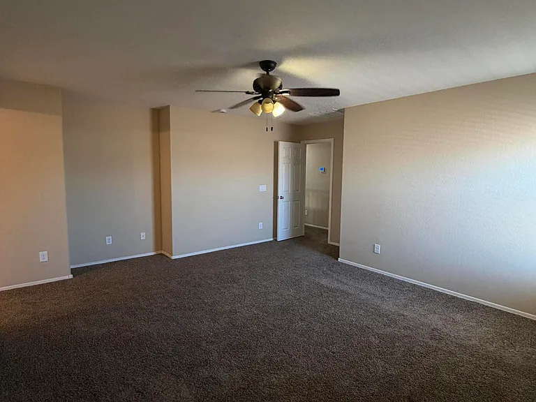 4723 W Gelding Dr — Photo 23