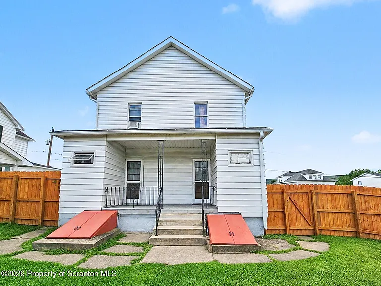 176 Cherry St — Photo 11