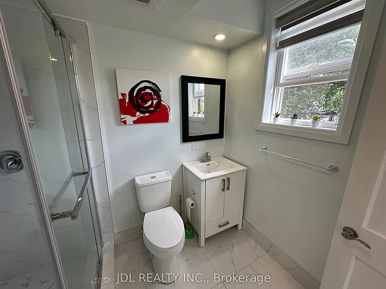 5 Sorauren Ave #5 — Photo 13
