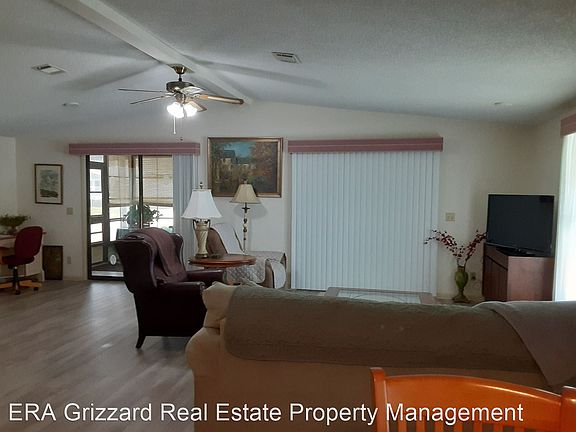 4th image of 1229 E Schwartz Blvd