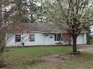 2064 Columbus Cir, Leesville, LA 71446
