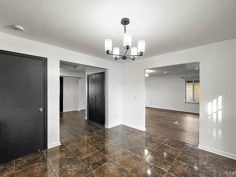 48156 Virginia Ct — Photo 11