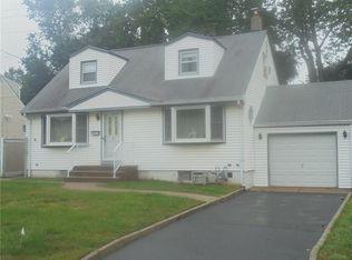 8 Joyce Pl, Parlin, NJ 08859