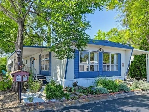 4252 Cedarwood St #74, Rocklin, CA 95677
