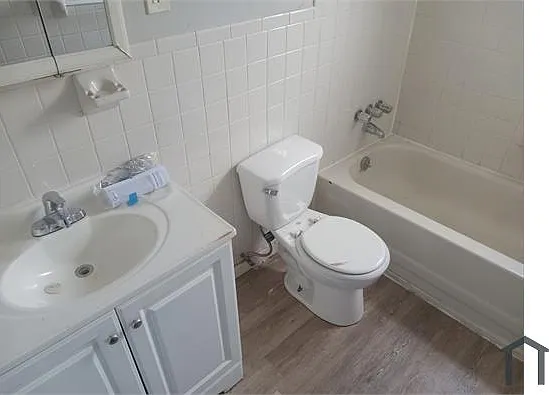 5899 Shadymist Ln #B — Photo 26