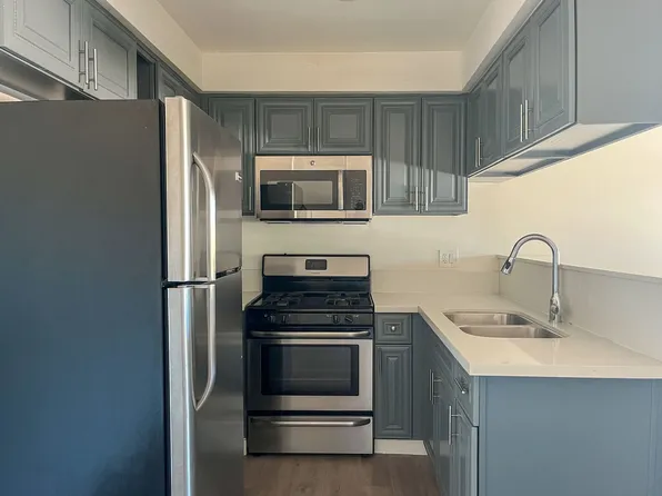 12128 Ramona Ave, 12128 Ramona Ave APT E, Hawthorne, CA 90250