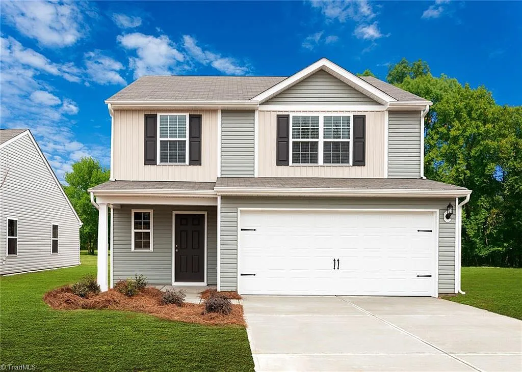3 bed, 2.5 bath, 1800 sqft, $2,100 — Photo 1
