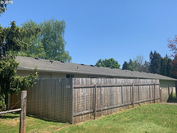 5th image of 14105 NE 15th St