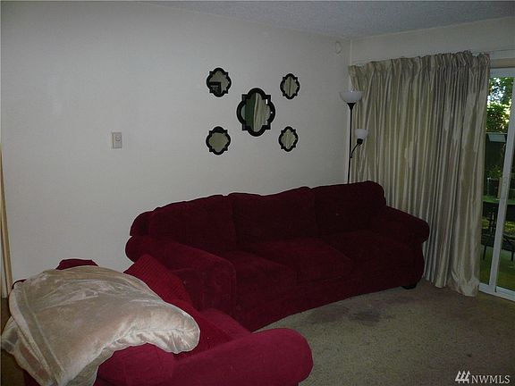 5th image of 1605 N Visscher St APT O-102