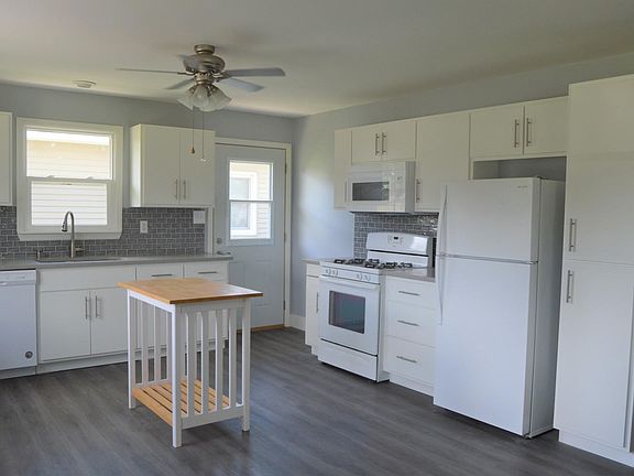 4th image of 146 W Walnut St