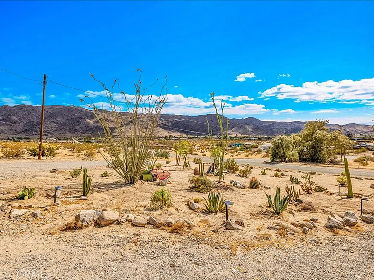 6597 Mesquite Springs Rd — Photo 35