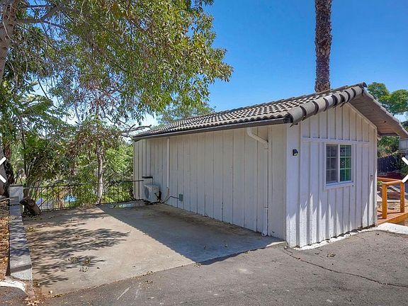 2nd image of 4467 Mayapan Dr