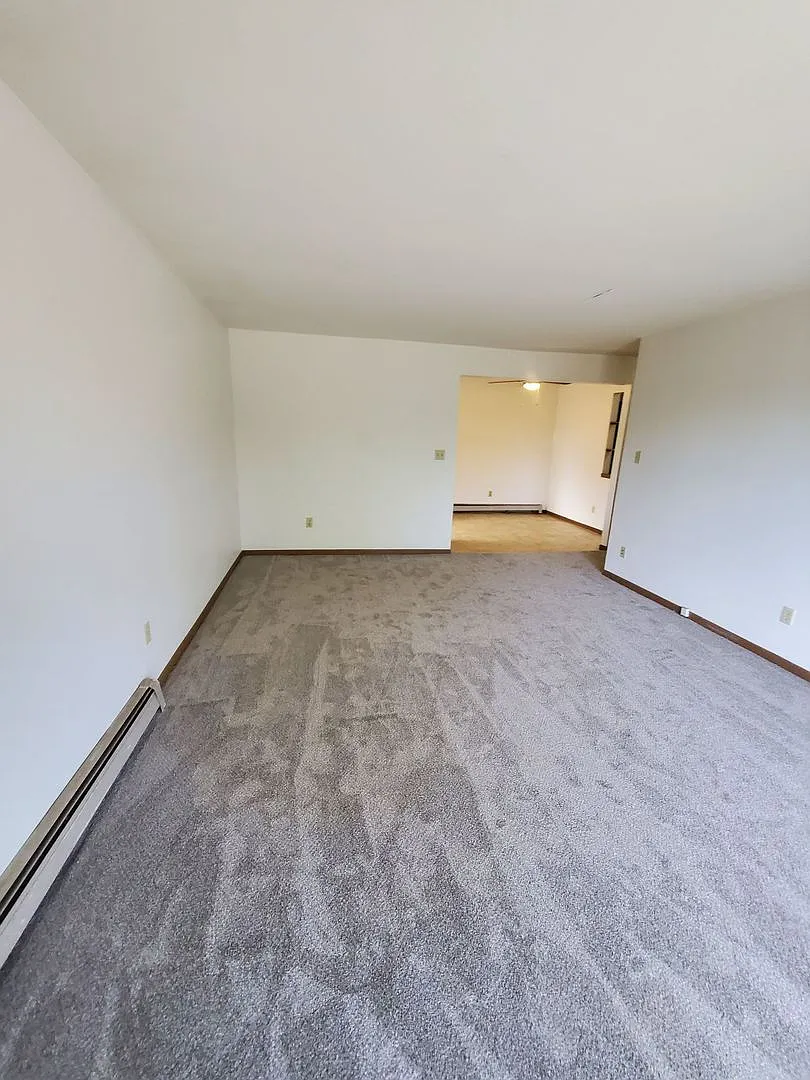 10500 W Fond Du Lac Ave. (12 Unit) — Photo 3