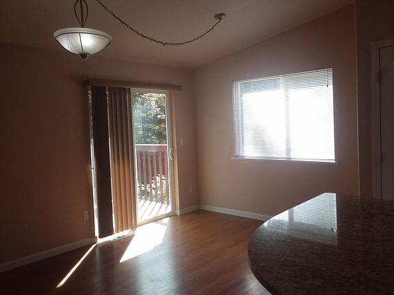 3rd image of 11108 172nd St E