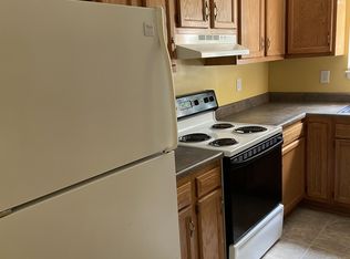 132 Ashberry Dr APT B, Bardstown, KY 40004