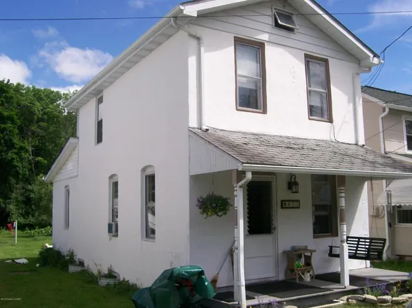 617 Market St, Sugarloaf, PA 18249