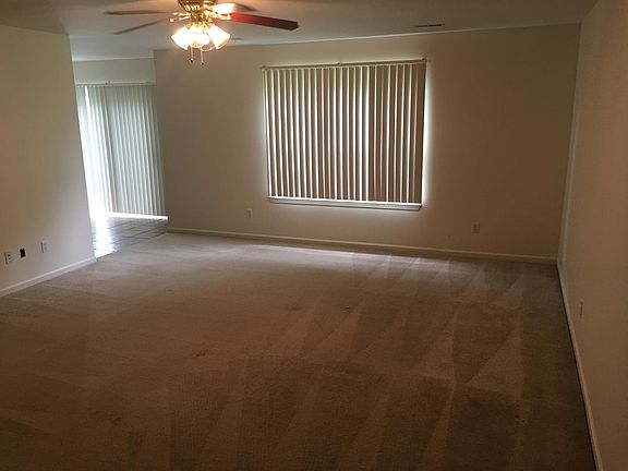 3rd image of 2205 Bay Brook Dr