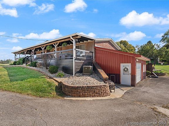 4th image of 2475 Webster Road SE