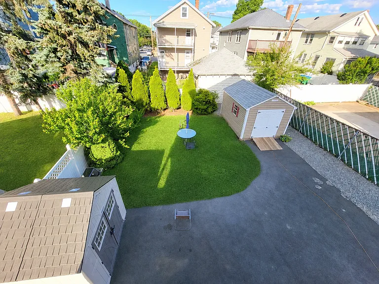 111 Fountain St — Photo 10