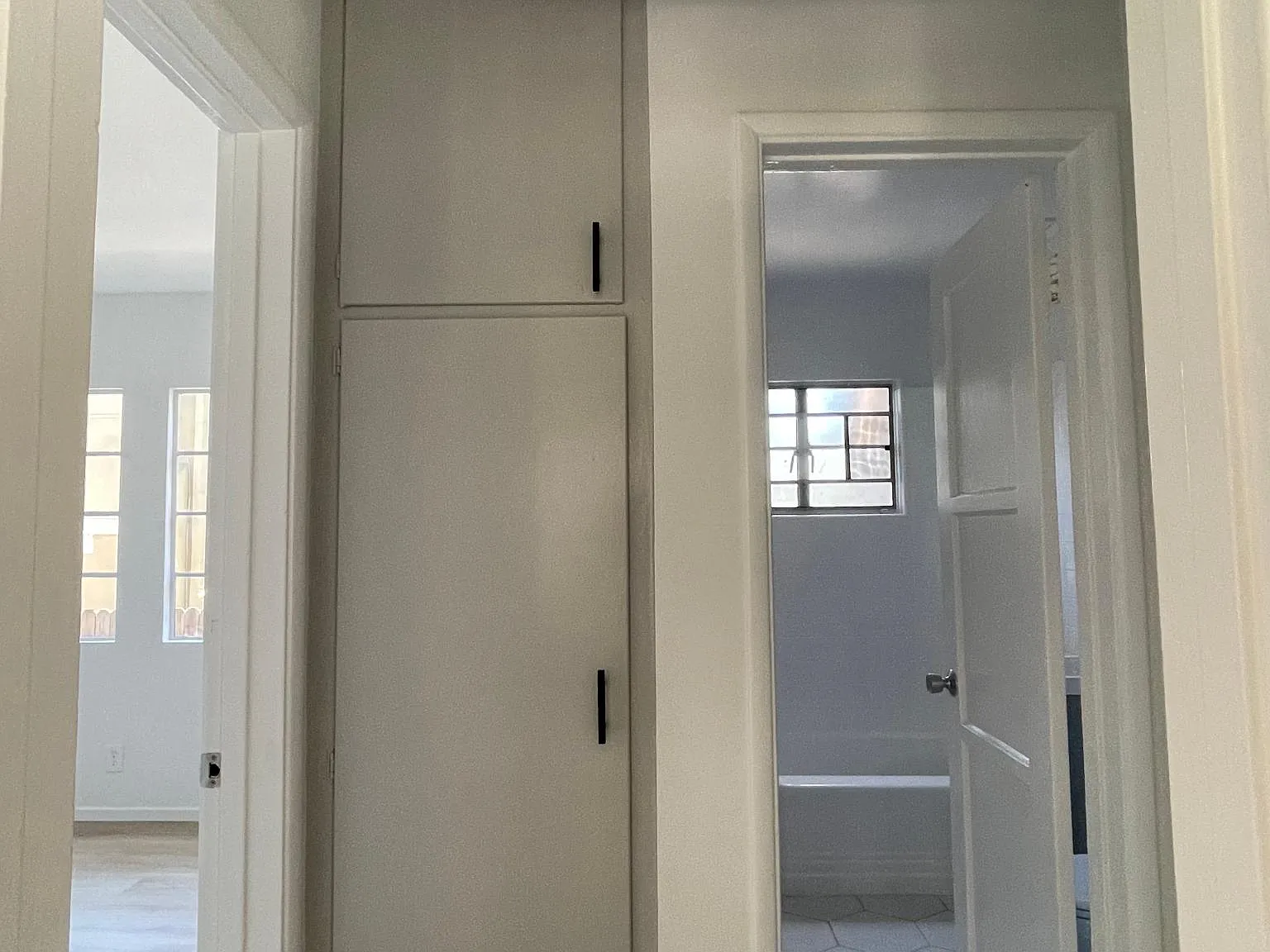 1375 N Los Robles Ave — Photo 2