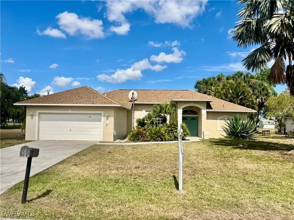 61 Pierce St, Lehigh Acres, FL 33936