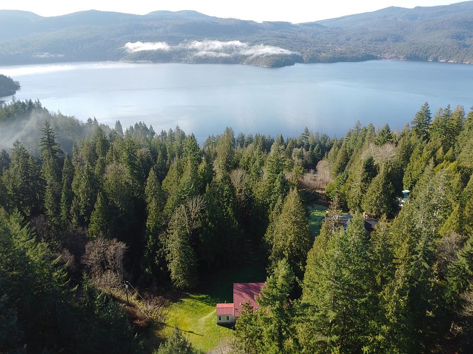 1st image of 7095 Sechelt Inlet Rd