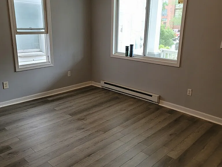329 Porter Ave — Photo 5