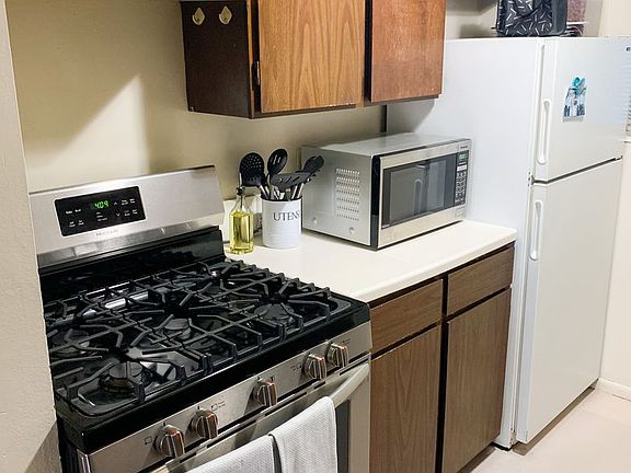 5th image of 473 S State St #322