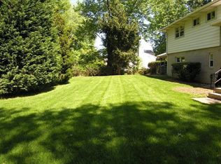 1712 Margie Dr, Mc Lean, VA 22101