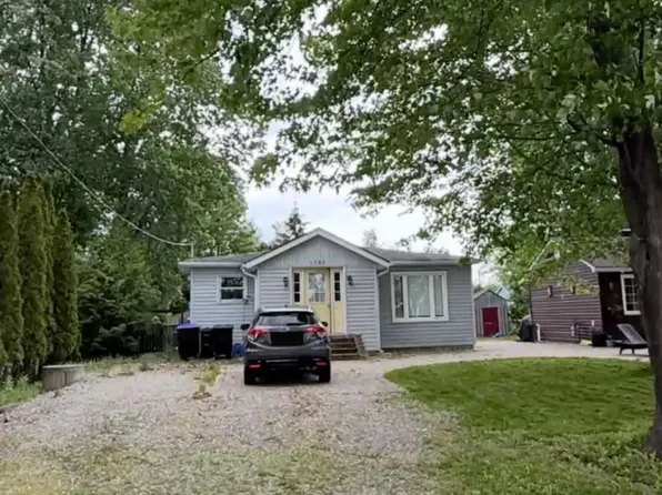 1125 Shore Acres Dr, Innisfil, ON L0L 1R0