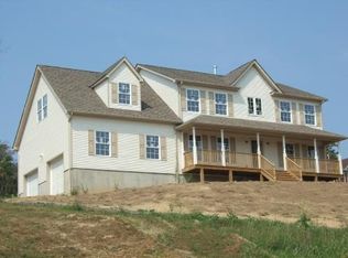 26 Watkins Dr, Walden, NY 12586