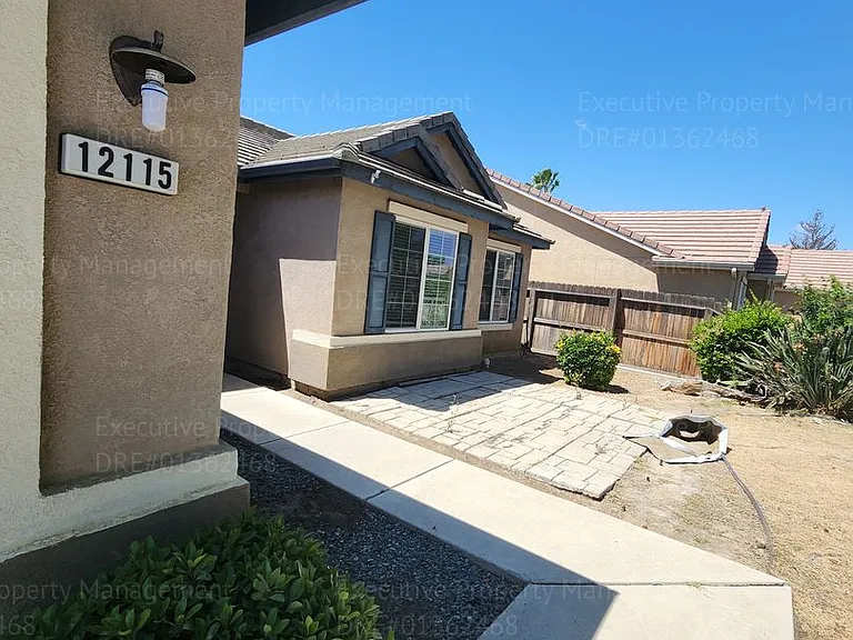 12115 Verdelho Ave — Photo 6