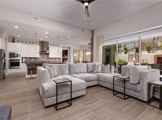 393 Robledo St, Las Vegas, NV 89138