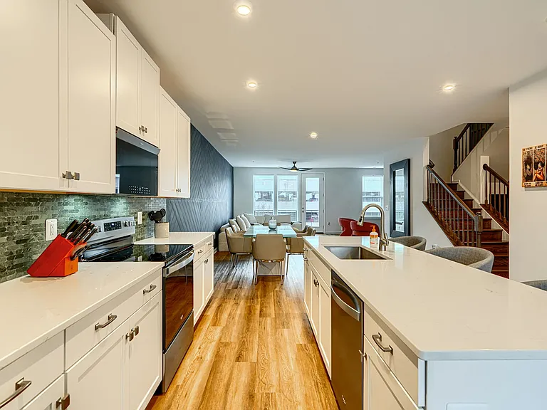 2596 Neabsco Common Pl — Photo 21