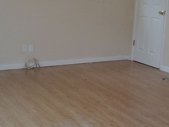 4th image of 1205 Prigge Ave