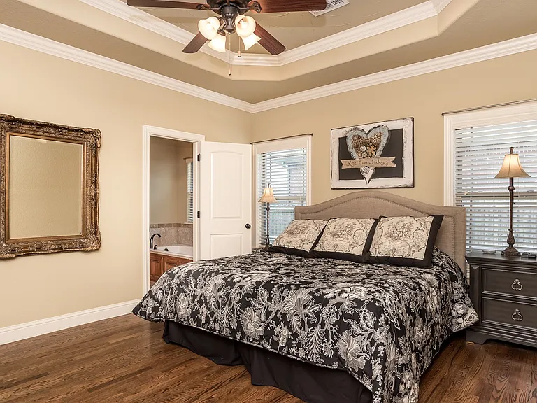 5602 W Murfield Dr — Photo 8