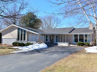 6837 N Santa Monica Blvd, Fox Pt, WI 53217