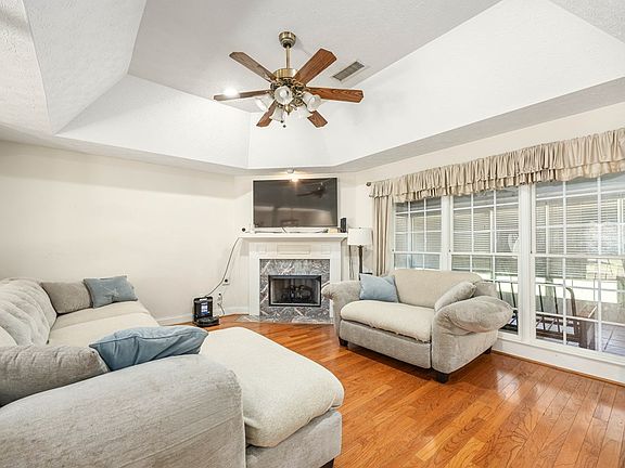 5th image of 7192 Village Loop