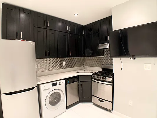 Rented by Premier One Realty LLC | media 1