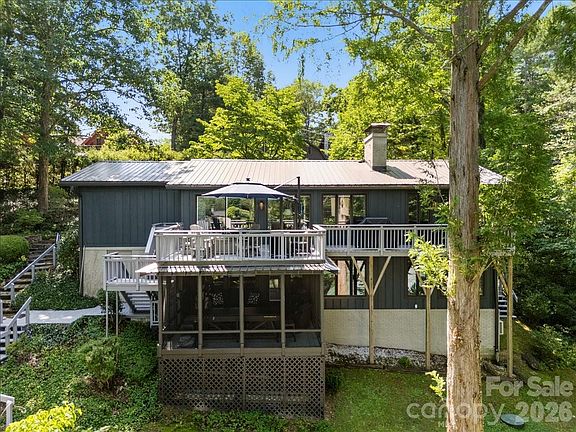 3rd image of 6149 N Shore Dr