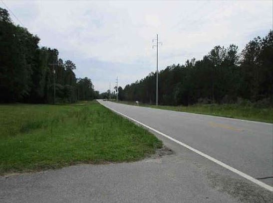 2nd image of 3426 Moultrie Hwy